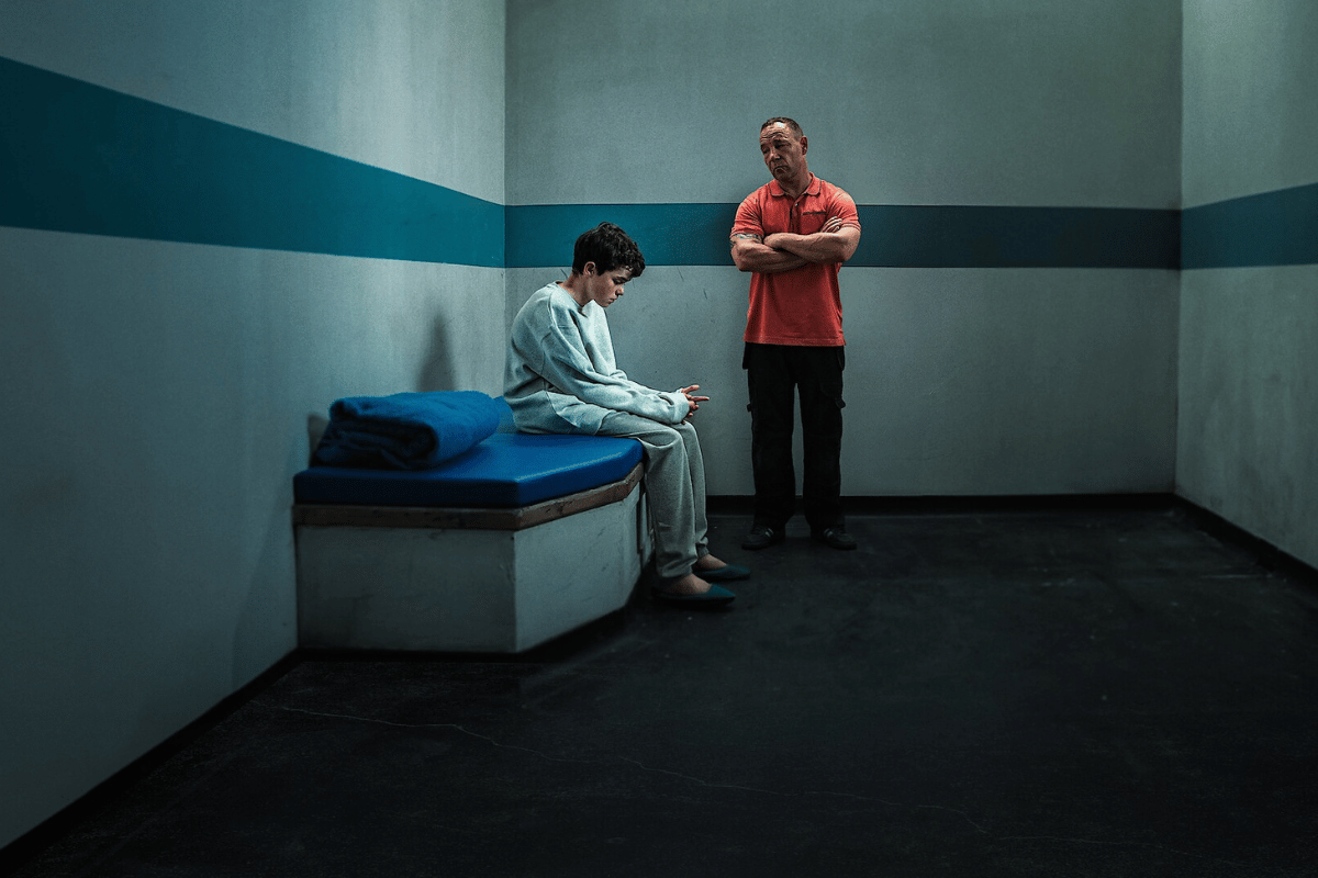 "Adolescencia": La Serie de Netflix que Nos Obliga a Reflexionar ...